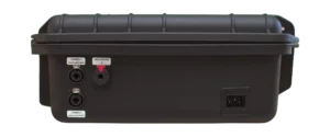 Linke Seitenansicht des schwarzen BSS Cases für den Rodecaster Video S mit Combo XLR-Eingängen, Klinkenbuchse und Netzanschluss.